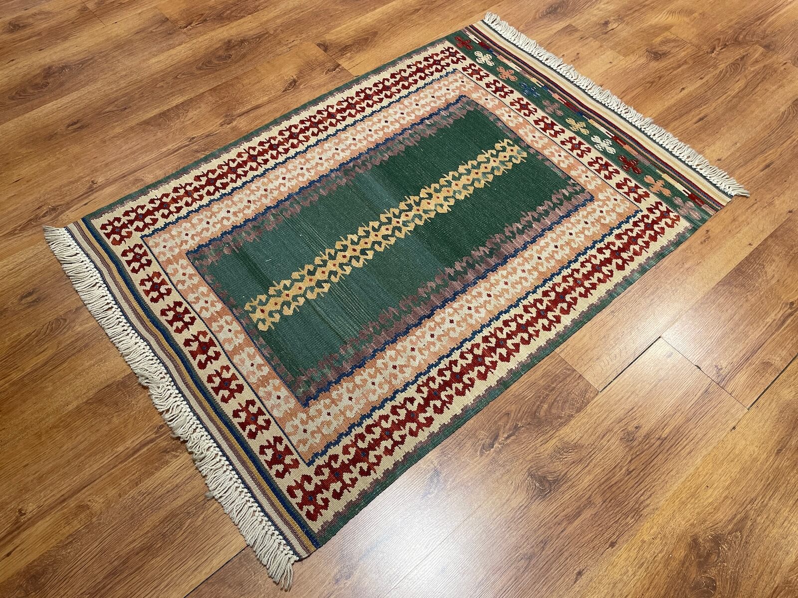 Kirmen El Dokuma Kilim