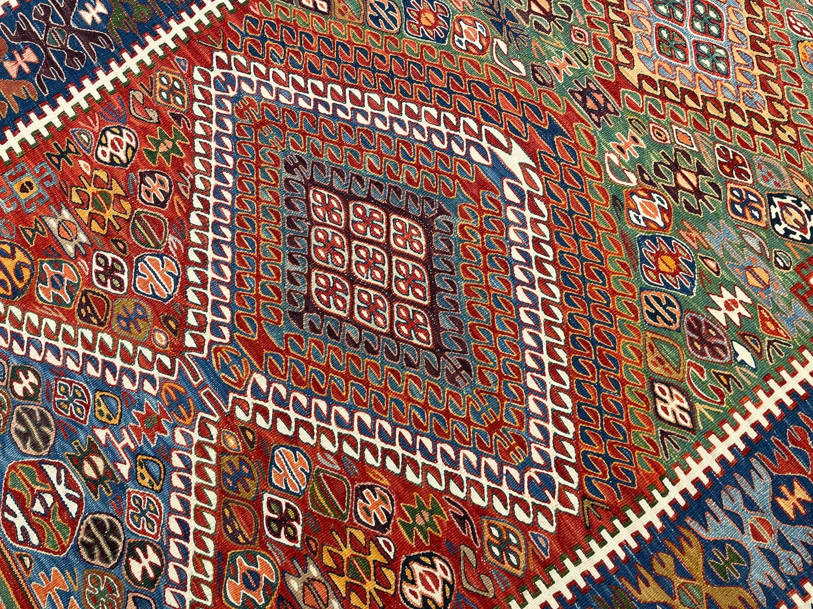 Kirmen El Dokuma Kilim