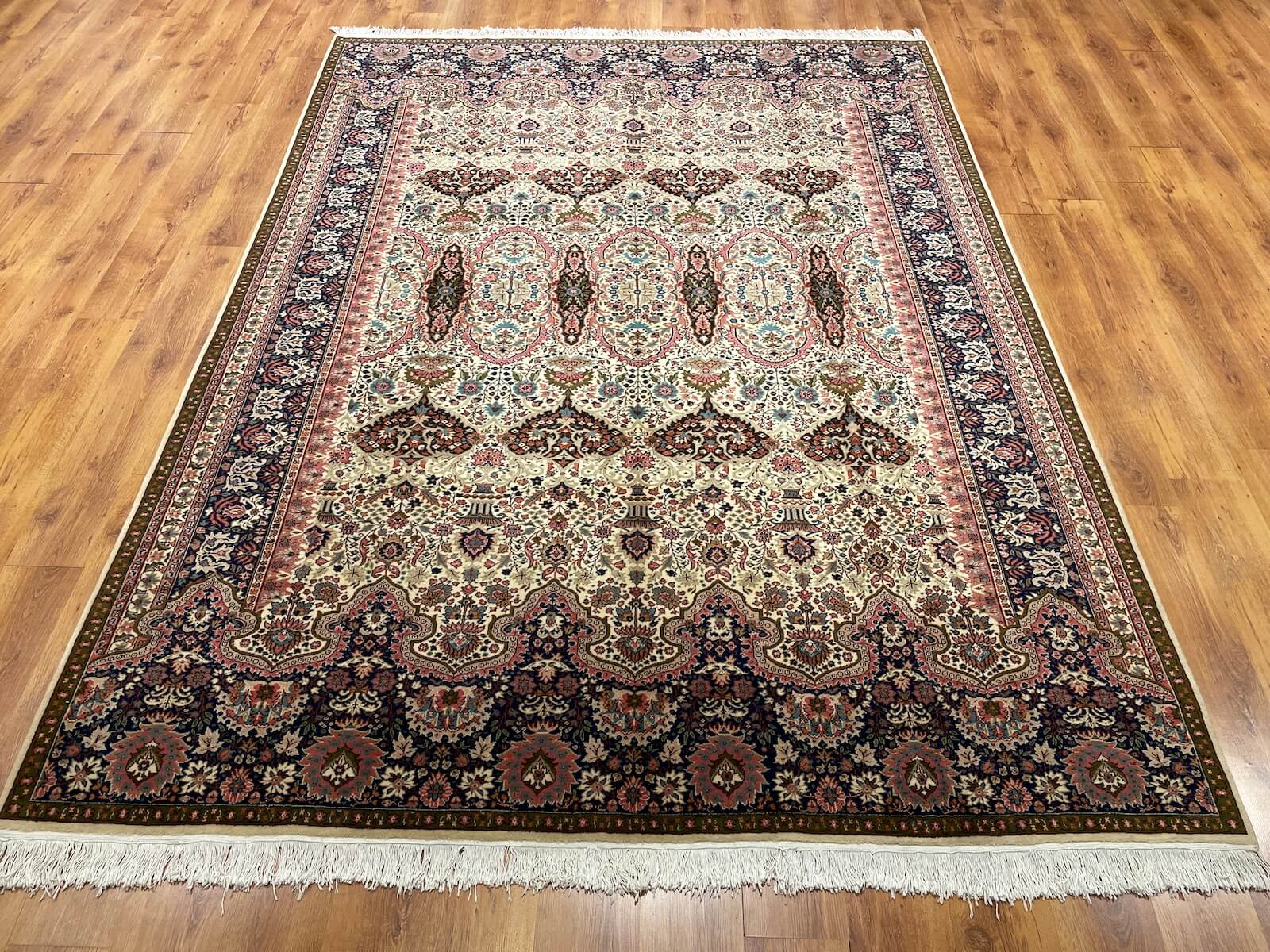 Ladik El Dokuma Halı