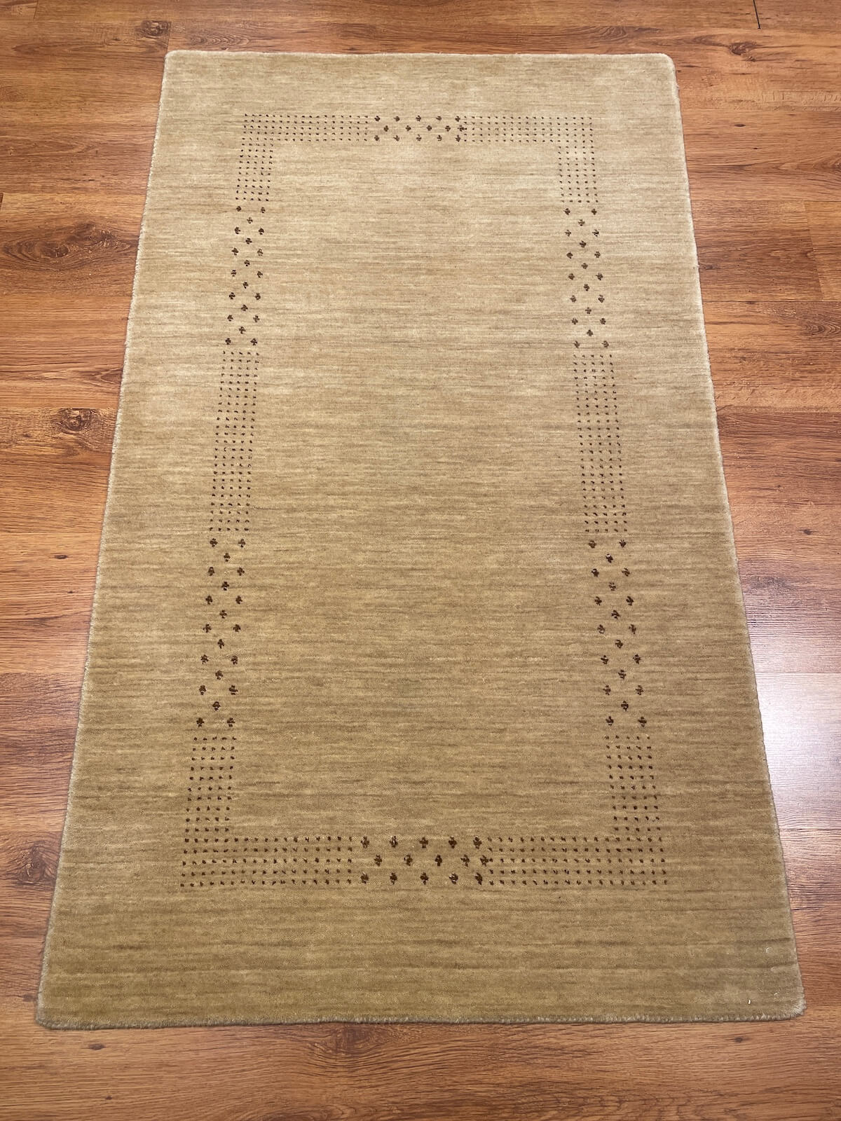 Lori El Dokuma Bej Yün Halı