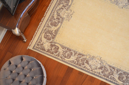 Mahidevran İpekli Uşak El Dokuma Halı