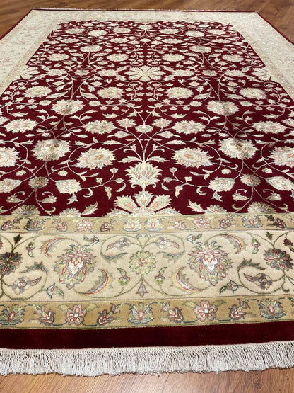 Nazende İpekli Uşak El Dokuma Halı