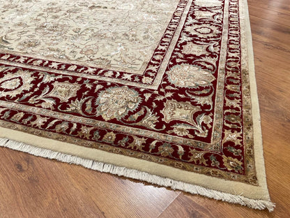 Nazende İpekli Uşak El Dokuma Halı