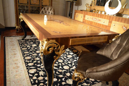 Nazende İpekli Uşak El Dokuma Halı