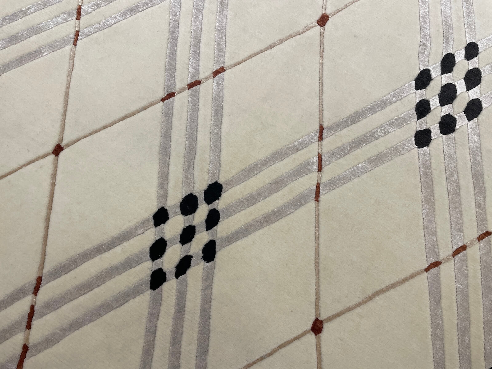 London Serisi Nepal El Dokuma Halı