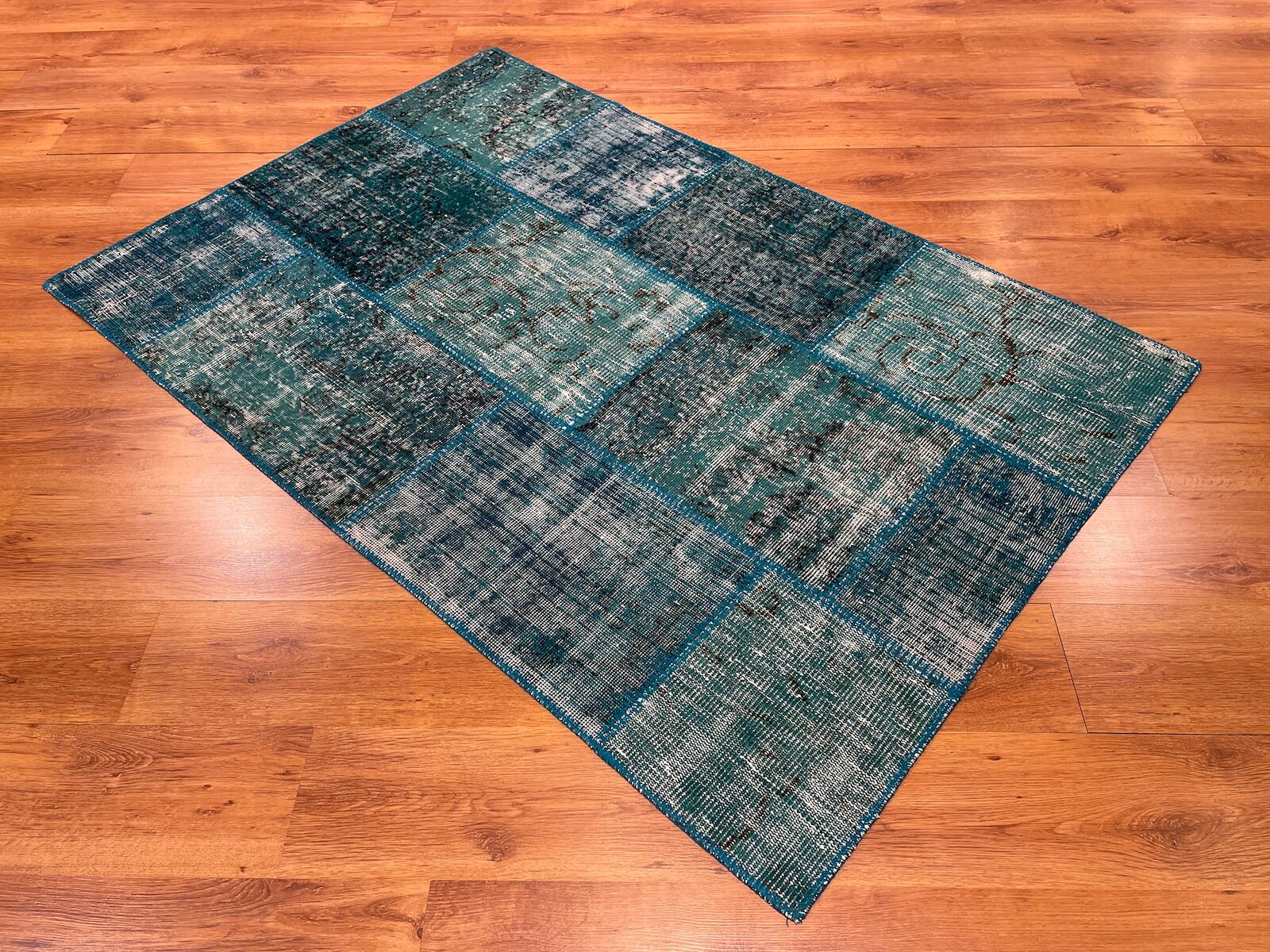 Patchwork Türkuaz El Dokuma Halı