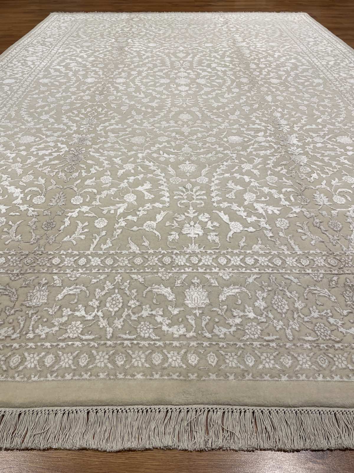 Pelas İpekli Uşak El Dokuma Halı