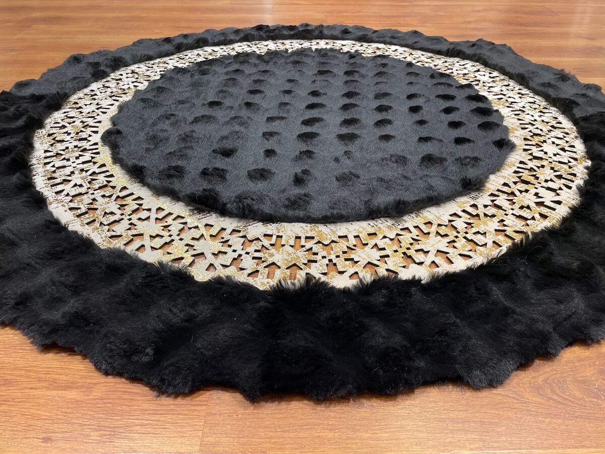 Lazer Kesim Siyah Yuvarlak Peluş Halı