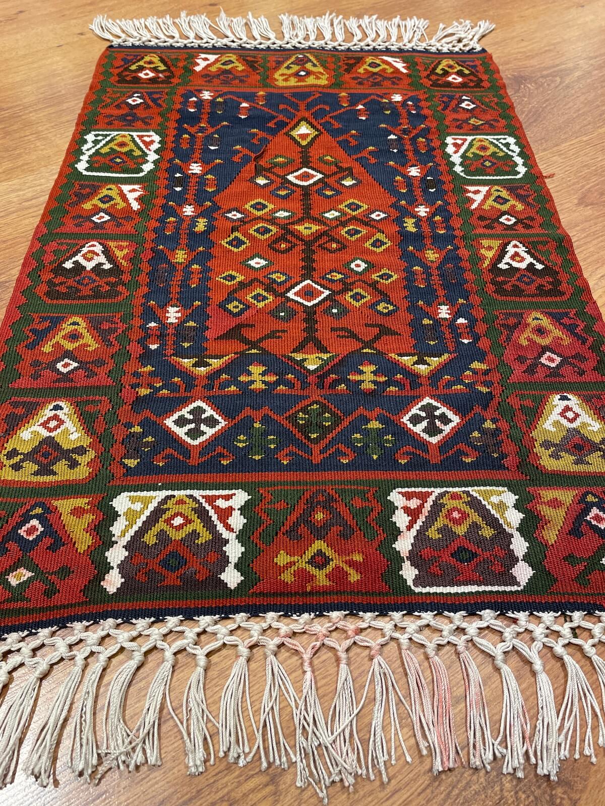 Mihraplı Tablo El Dokuma Saf İpek Kilim
