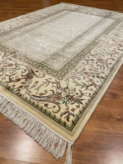 Şiraze İpekli Uşak El Dokuma Halı