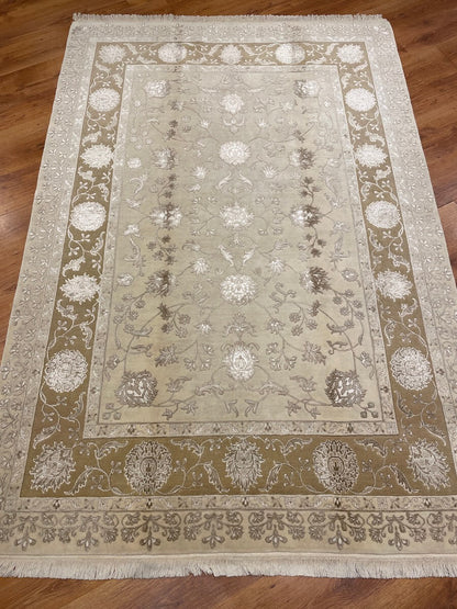 Şiraze İpekli Uşak El Dokuma Halı