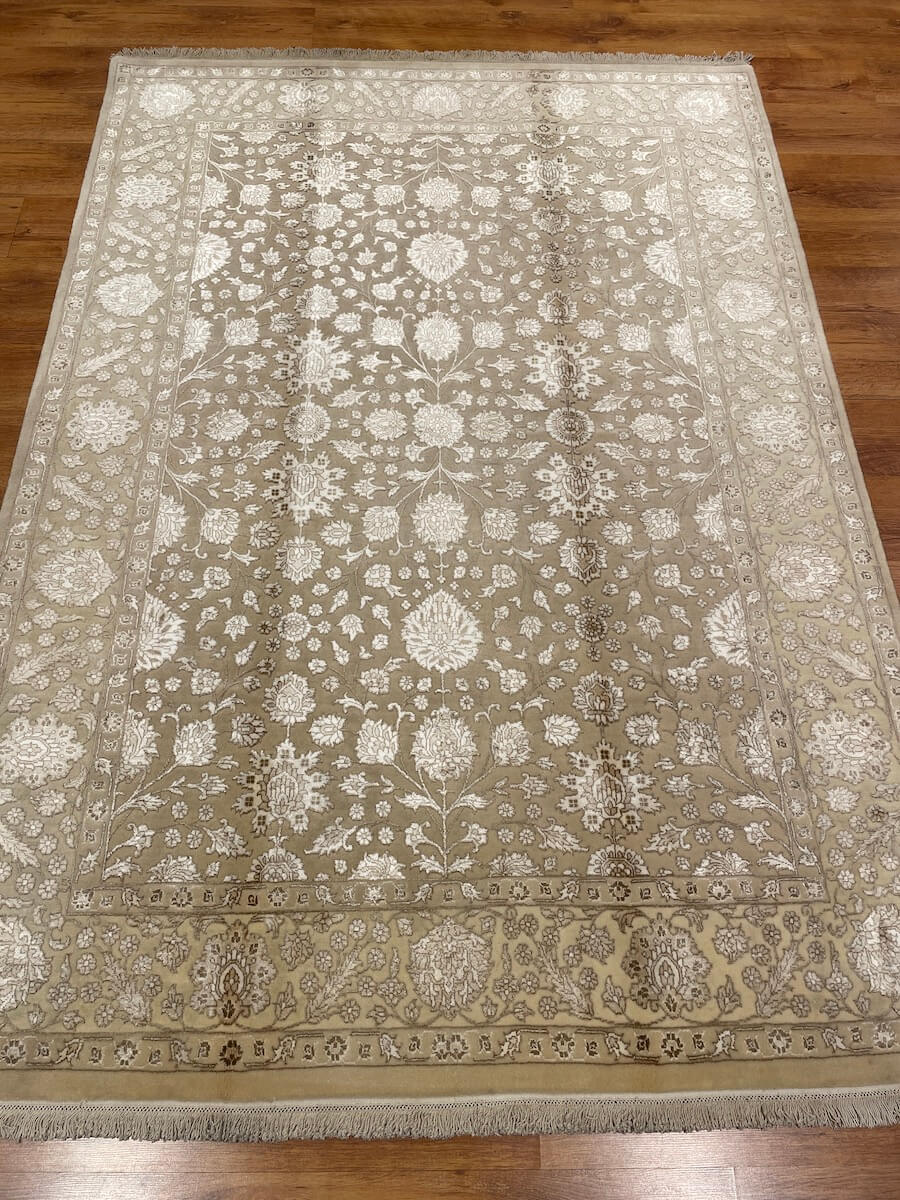 Şiraze İpekli Uşak El Dokuma Halı