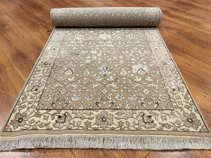 Şiraze İpekli Uşak El Dokuma Halı Yolluk