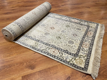 Şiraze İpekli Uşak El Dokuma Halı Yolluk