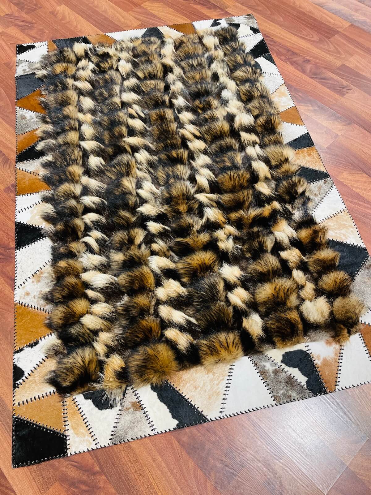 Rakun Orijinal Deri Halı