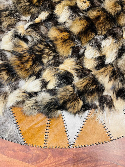 Rakun Yuvarlak Orijinal Deri Halı