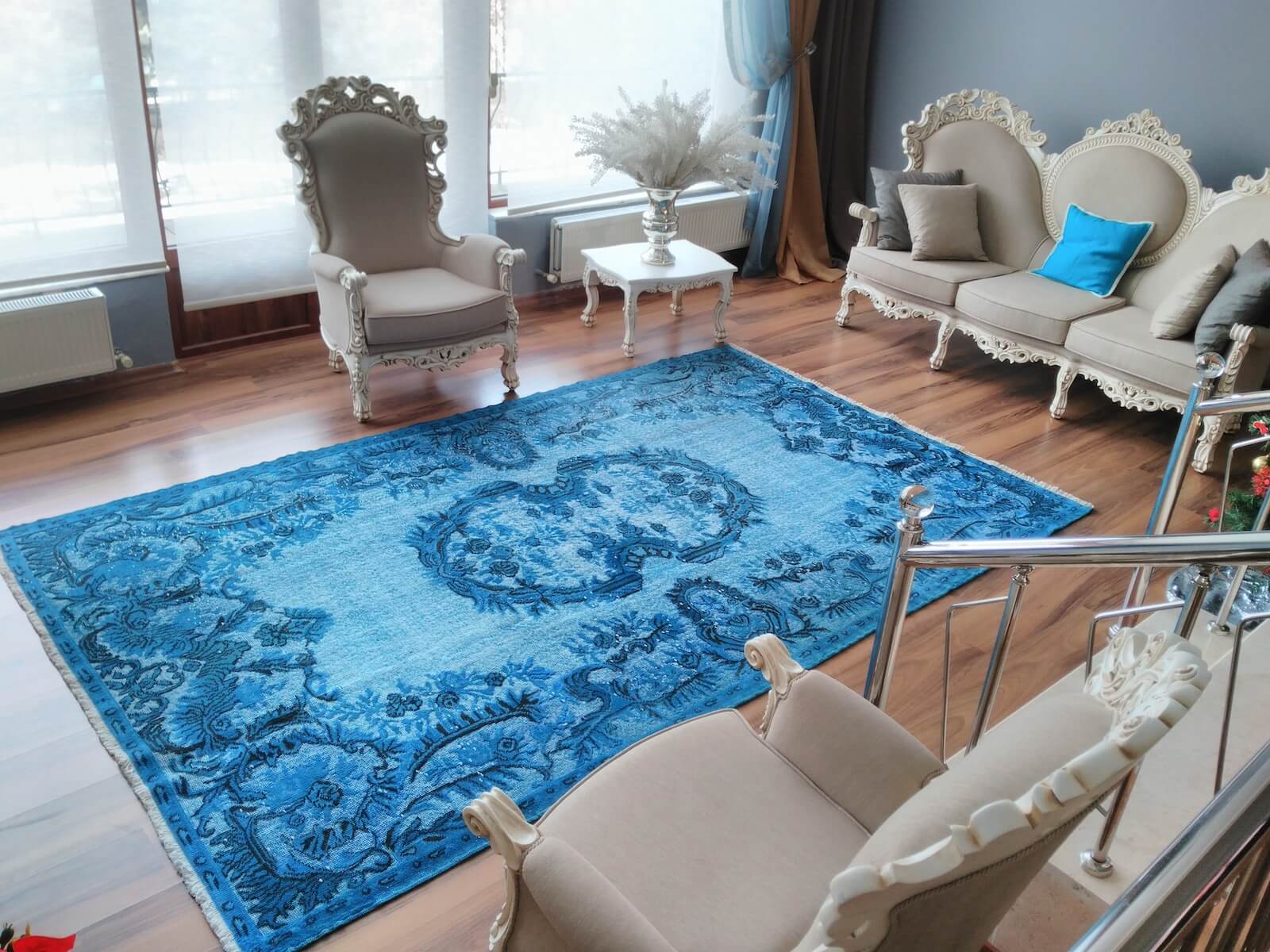 Vintage Mavi El Dokuma Halı