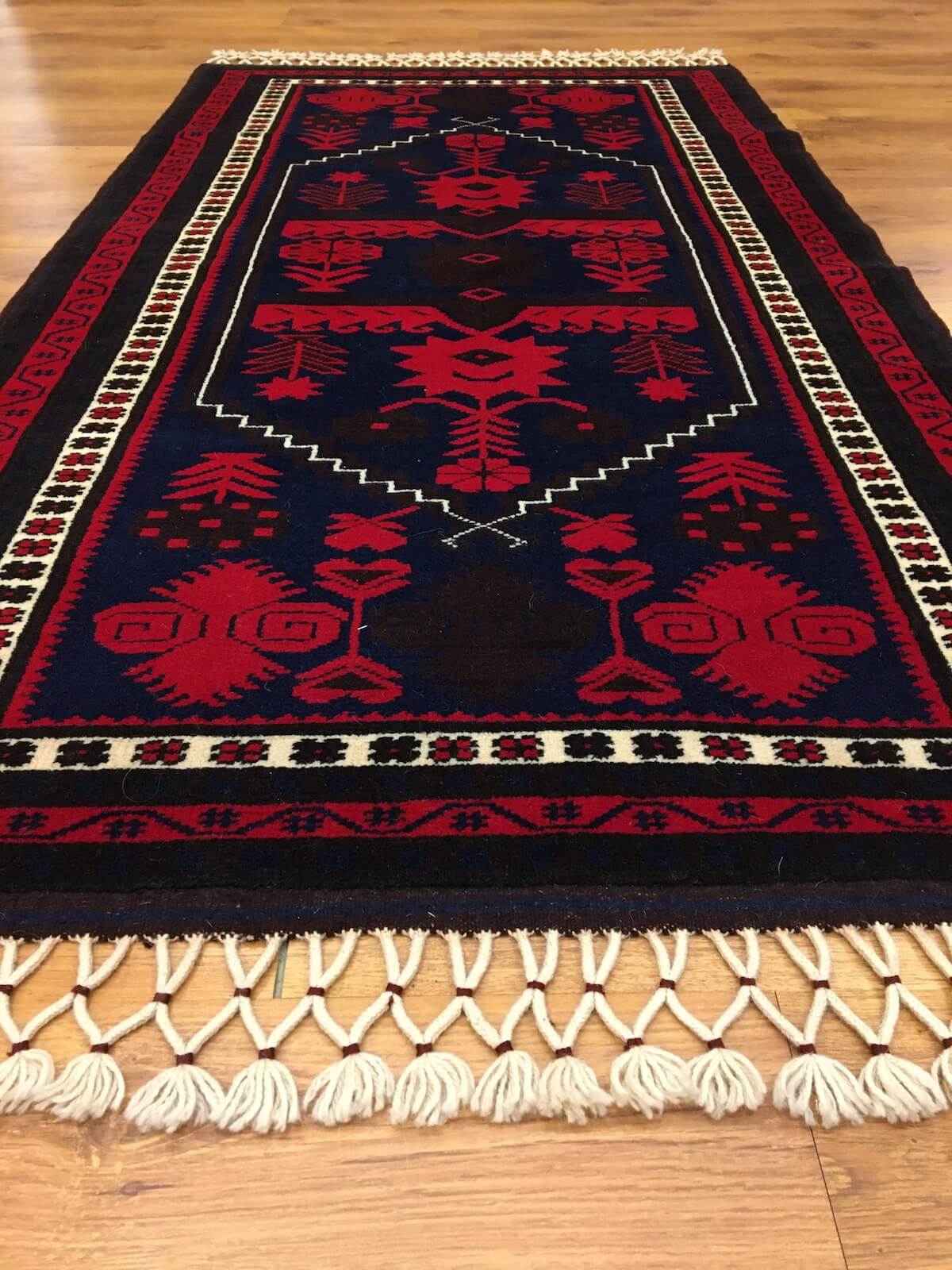 Yağcıbedir El Dokuma Halı