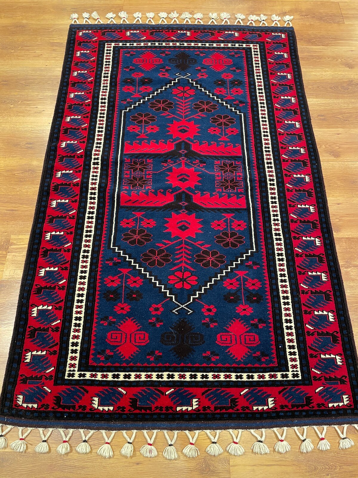 Yağcıbedir El Dokuma Halı